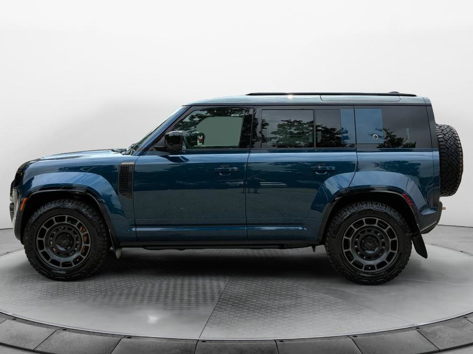 New 2026 Land Rover Defender 110 AWD/4WD image 4