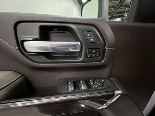 Certified 2022 Chevrolet Silverado 2500 LTZ w/ LTZ Plus Package AWD/4WD image 24