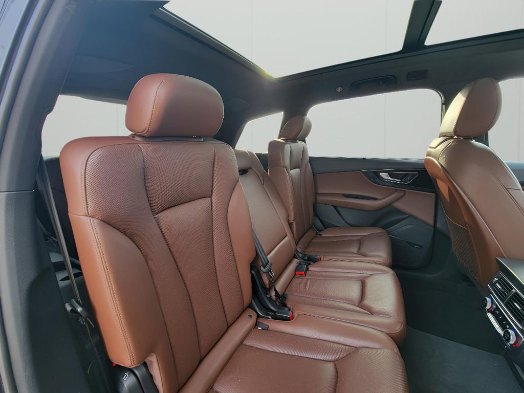 Used 2018 Audi Q7 3.0T Prestige image 28