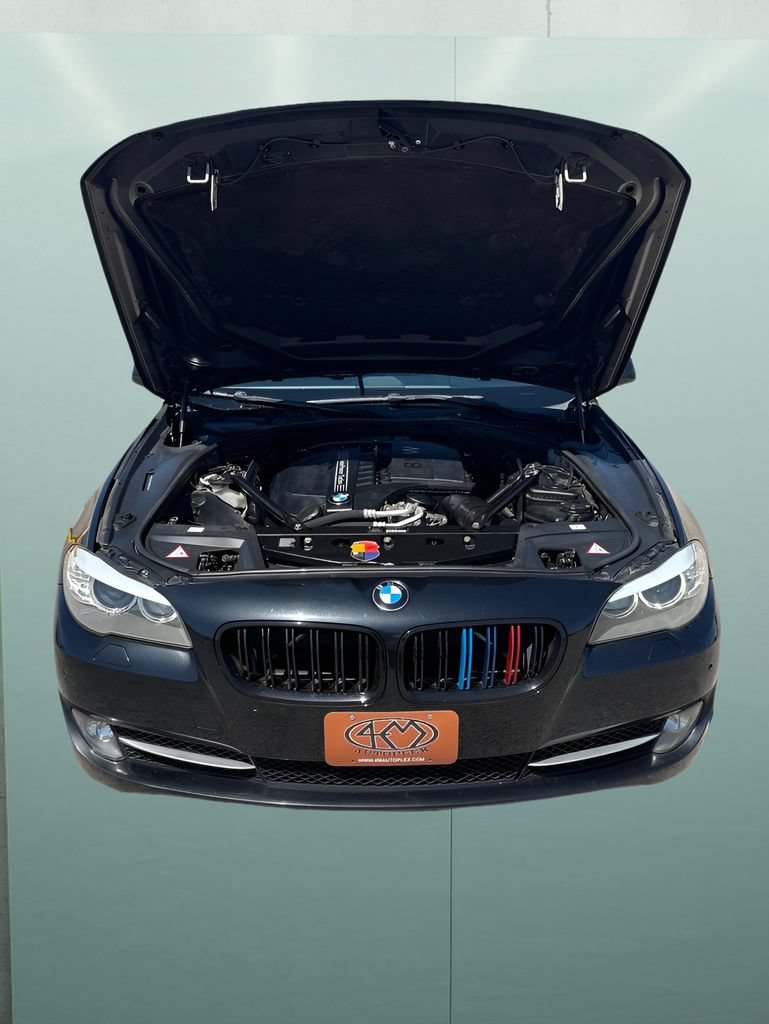 Used 2012 BMW 535i xDrive Sedan AWD/4WD image 10