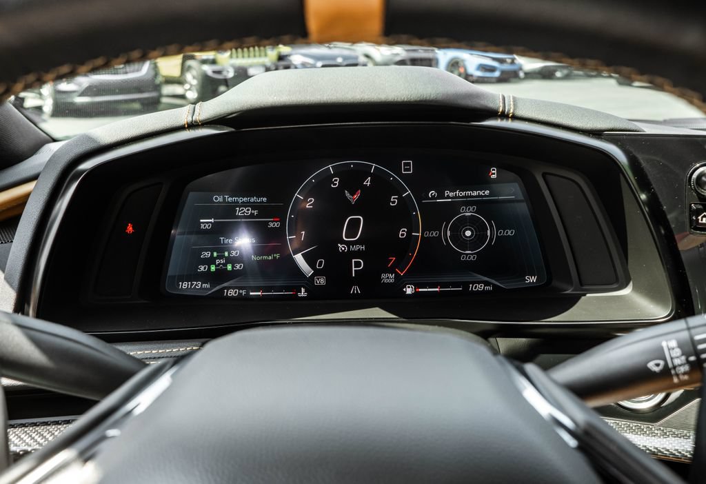 Used 2020 Chevrolet Corvette Stingray Preferred Cpe w/ 2LT Preferred Equipment Group RWD image 14