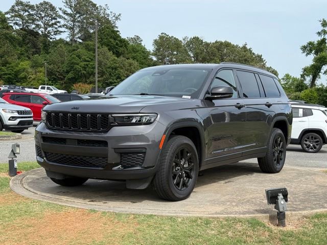 Certified 2024 Jeep Grand Cherokee L Laredo AWD/4WD image 3