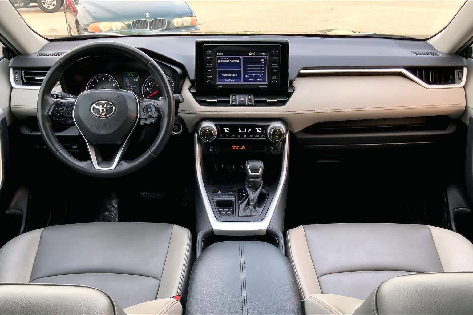 Used 2021 Toyota RAV4 XLE Premium FWD image 15