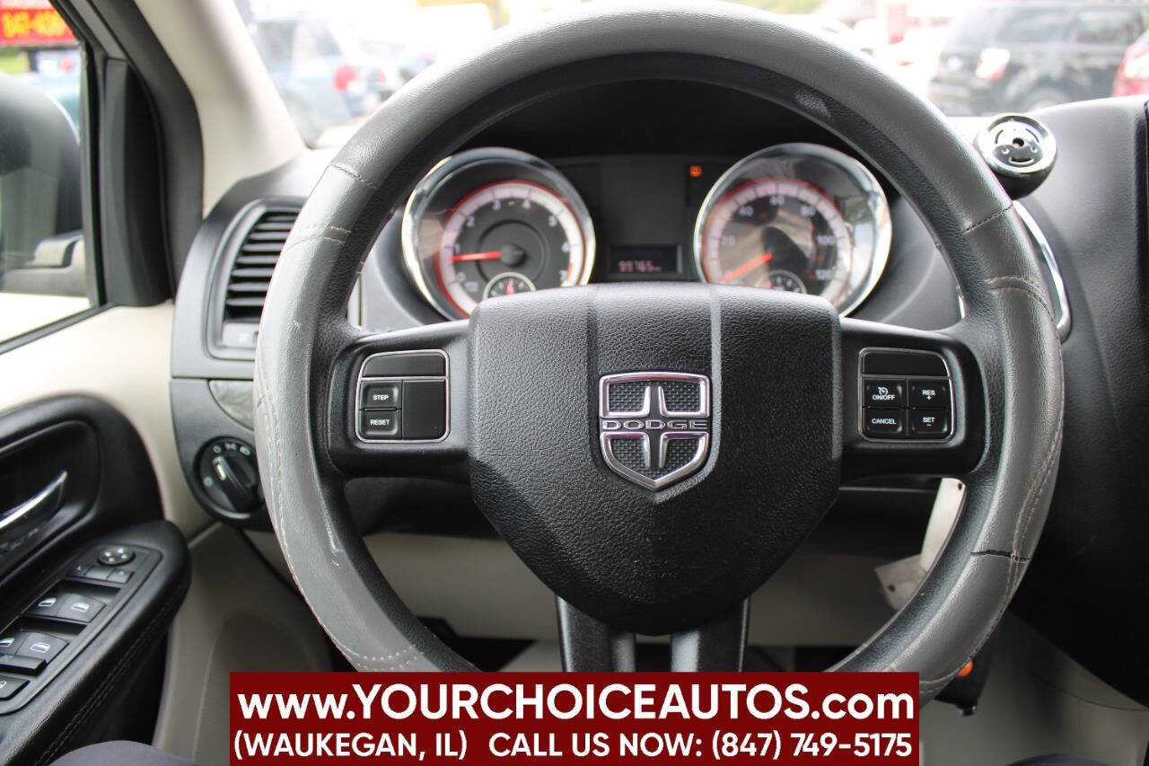 Used 2015 Dodge Grand Caravan SXT image 24