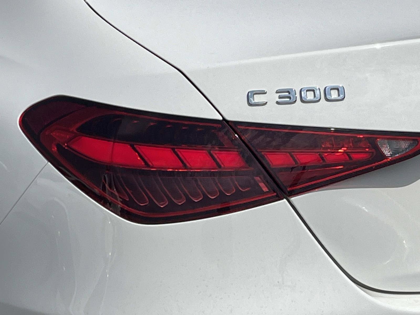 Used 2022 Mercedes-Benz C 300 Sedan image 10