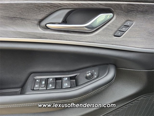 Used 2024 Jeep Grand Cherokee Limited image 20