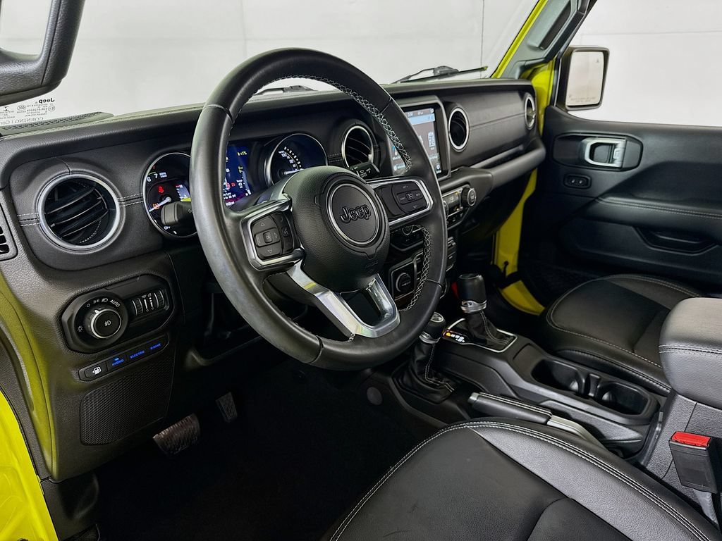 Used 2022 Jeep Wrangler Unlimited Sahara w/ Safety Group AWD/4WD image 9