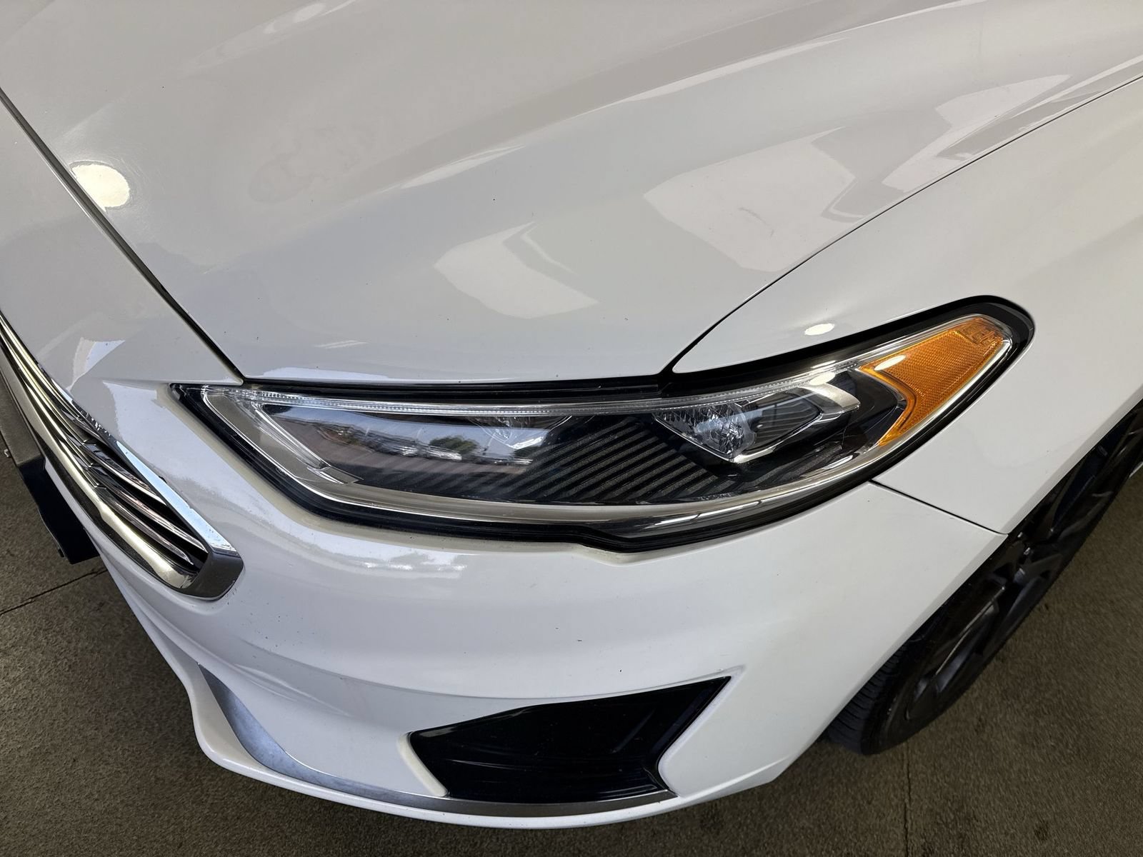 Used 2020 Ford Fusion SEL FWD image 27