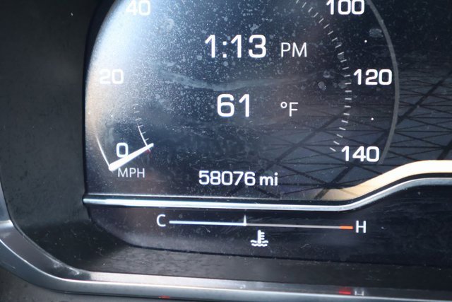 Certified 2022 GMC Yukon XL SLE w/ Gmc Pro Safety Plus Package image 25