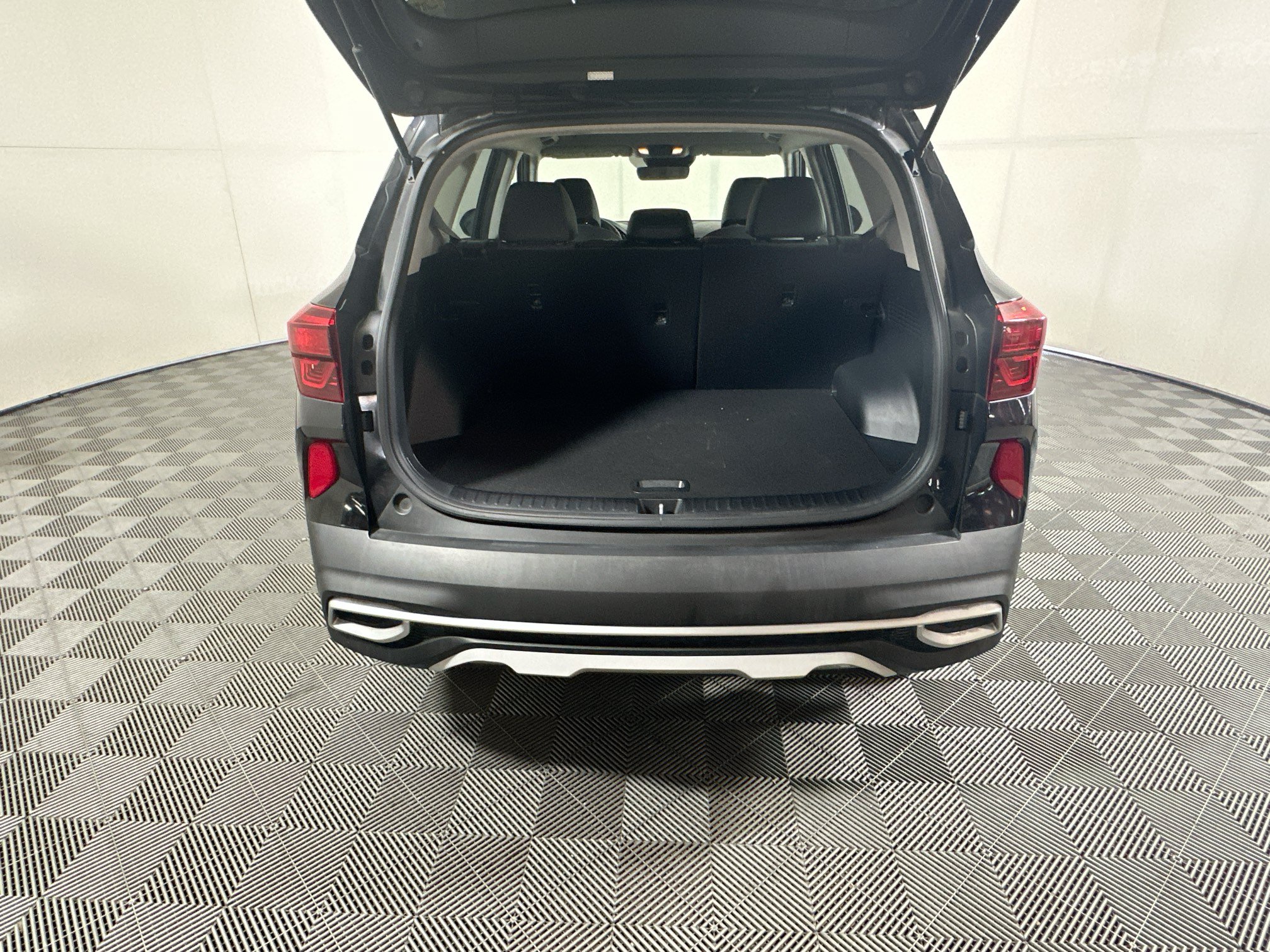 Used 2021 Kia Seltos S FWD image 30
