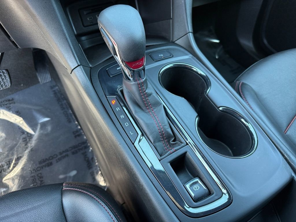 Used 2022 Chevrolet Equinox RS w/ RS Leather Package image 19