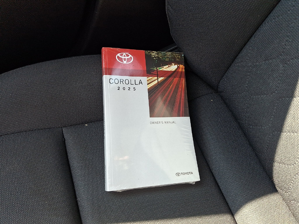 Certified 2025 Toyota Corolla LE FWD image 25