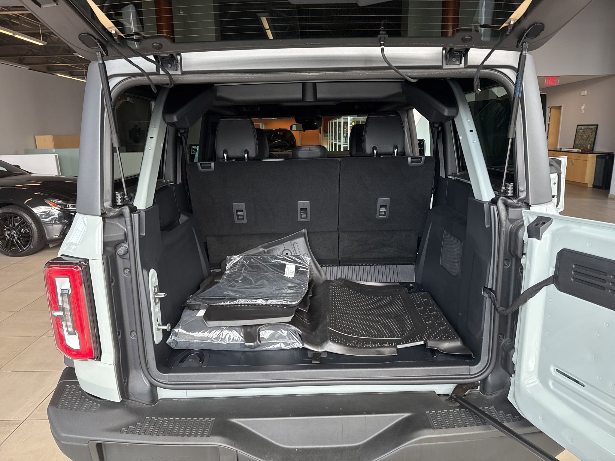 Used 2024 Ford Bronco Badlands image 21