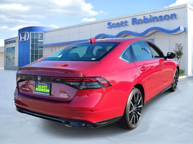 Used 2024 Honda Accord Touring image 4