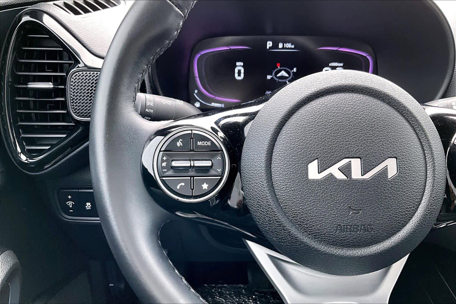 Used 2023 Kia Soul EX FWD image 24