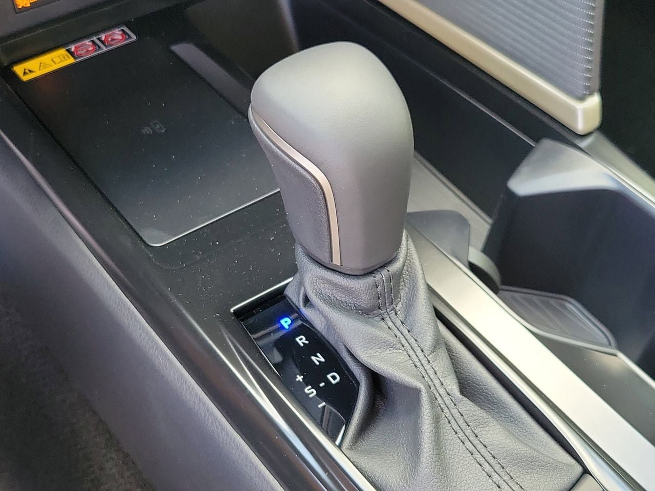 Used 2026 Toyota Camry SE image 28