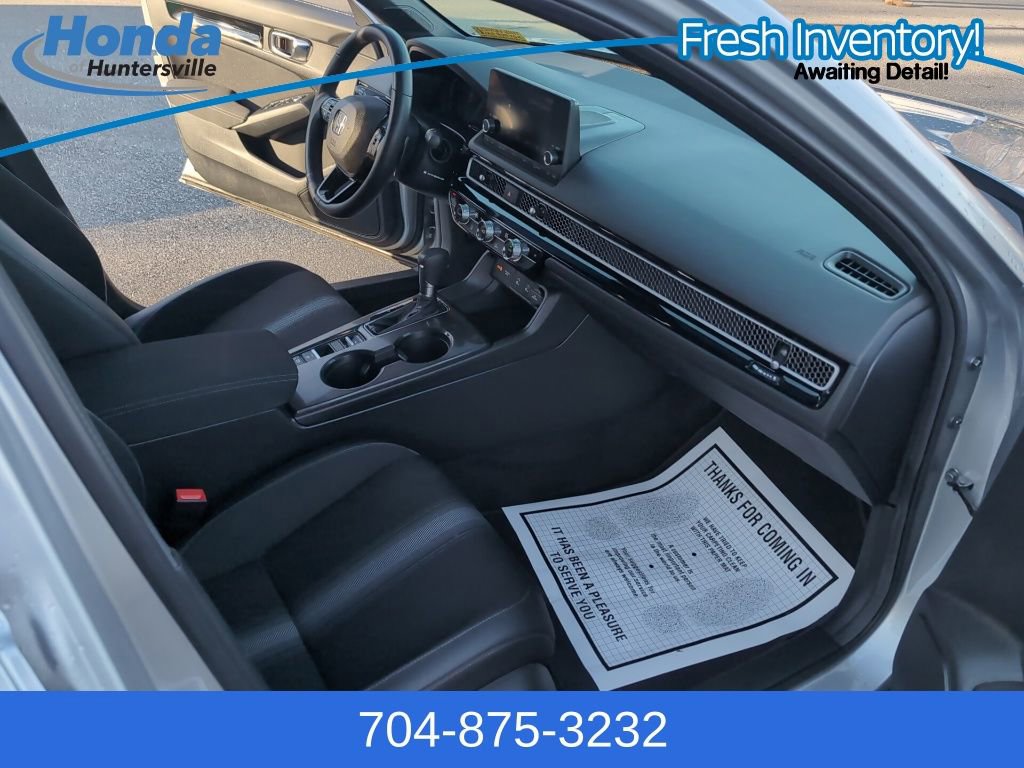 Used 2025 Honda Civic Sport image 15
