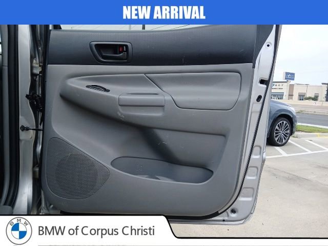 Used 2015 Toyota Tacoma PreRunner w/ Convenience Package RWD image 11