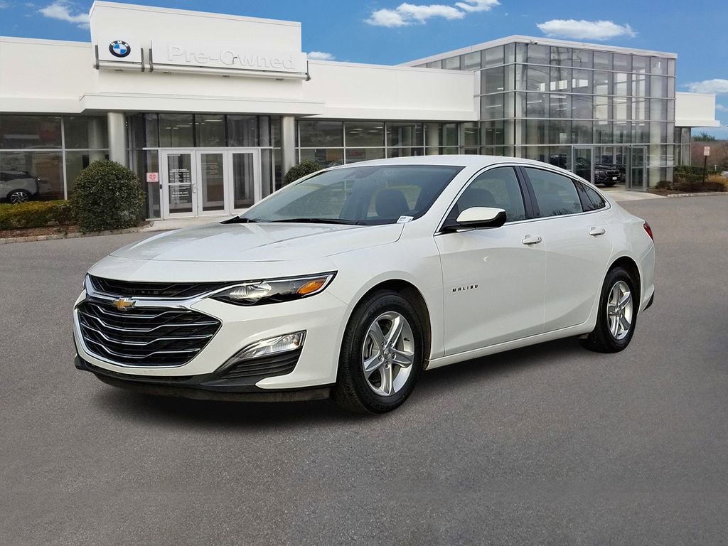 Used 2024 Chevrolet Malibu LS w/ Driver Confidence Package image 1