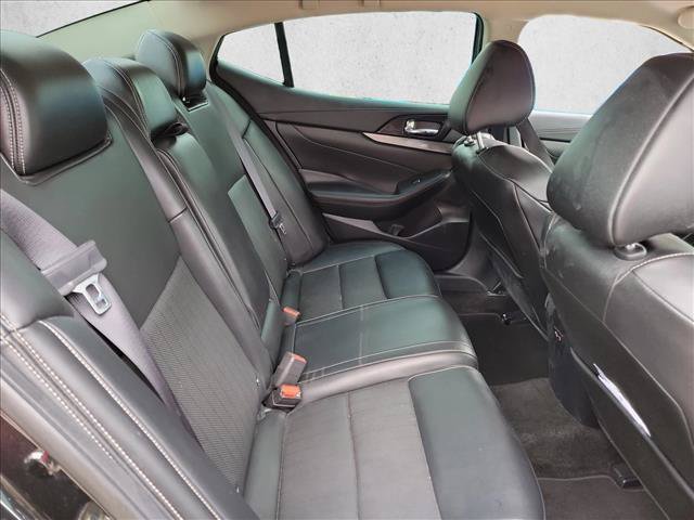 Used 2019 Nissan Maxima 3.5 SV w/ Floor Mat Group FWD image 16