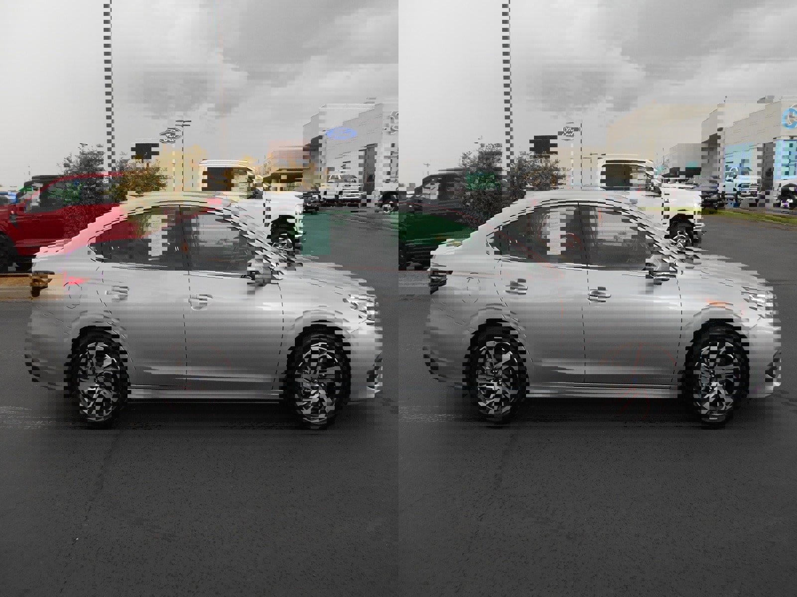 Used 2020 Subaru Legacy Limited image 3