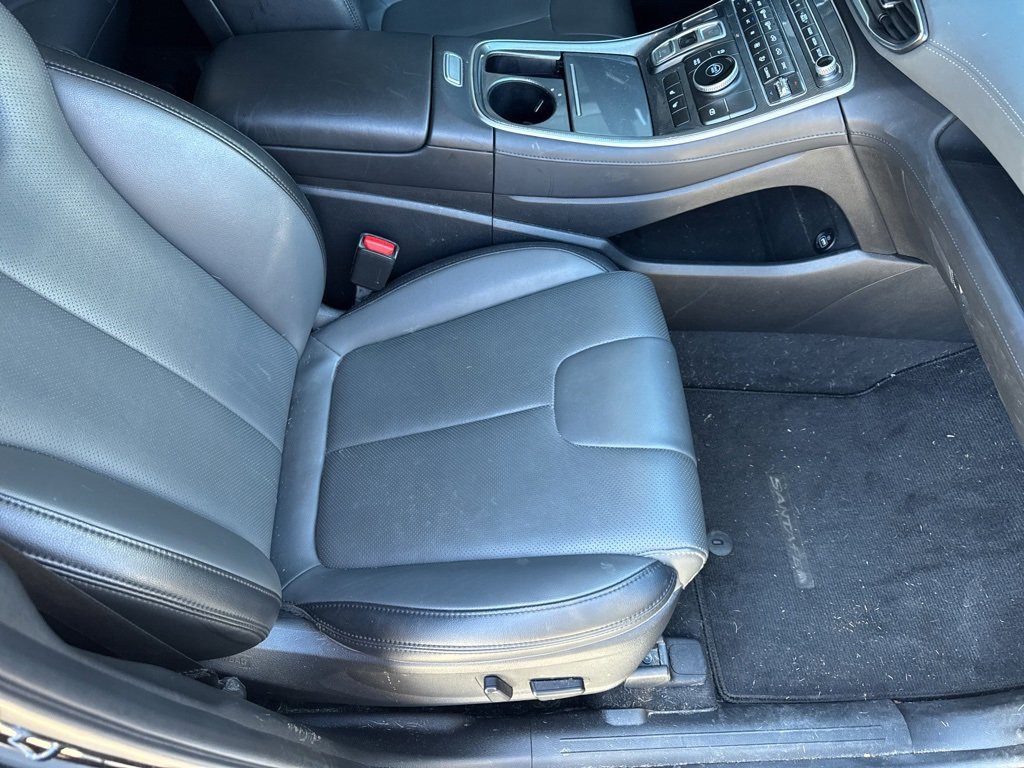 Certified 2023 Hyundai Santa Fe SEL w/ Premium Package image 15