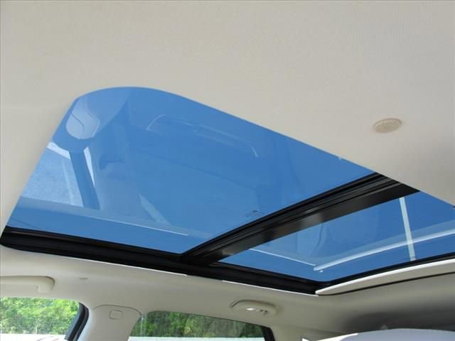 New 2025 Cadillac XT5 Premium Luxury w/ LPO, Red Accent Package image 14