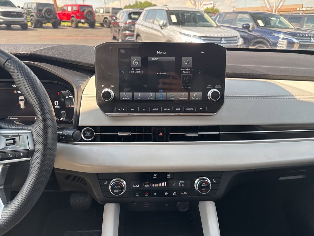 Used 2024 Mitsubishi Outlander SEL image 20