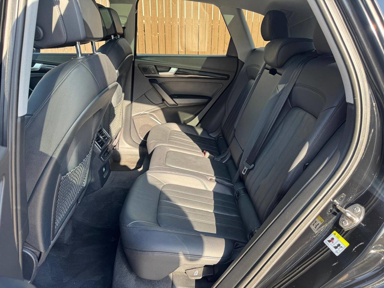 Used 2018 Audi Q5 2.0T Premium Plus w/ Premium Plus Package image 16