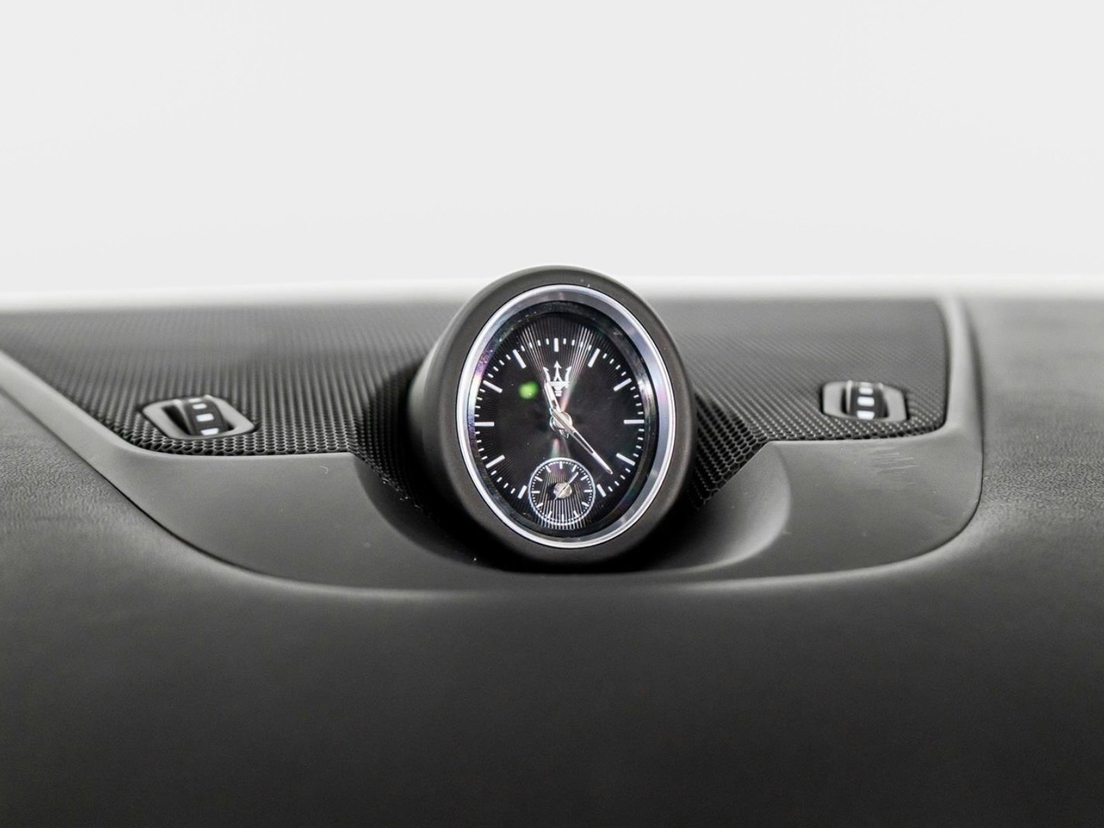 Used 2023 Maserati Levante GT image 39