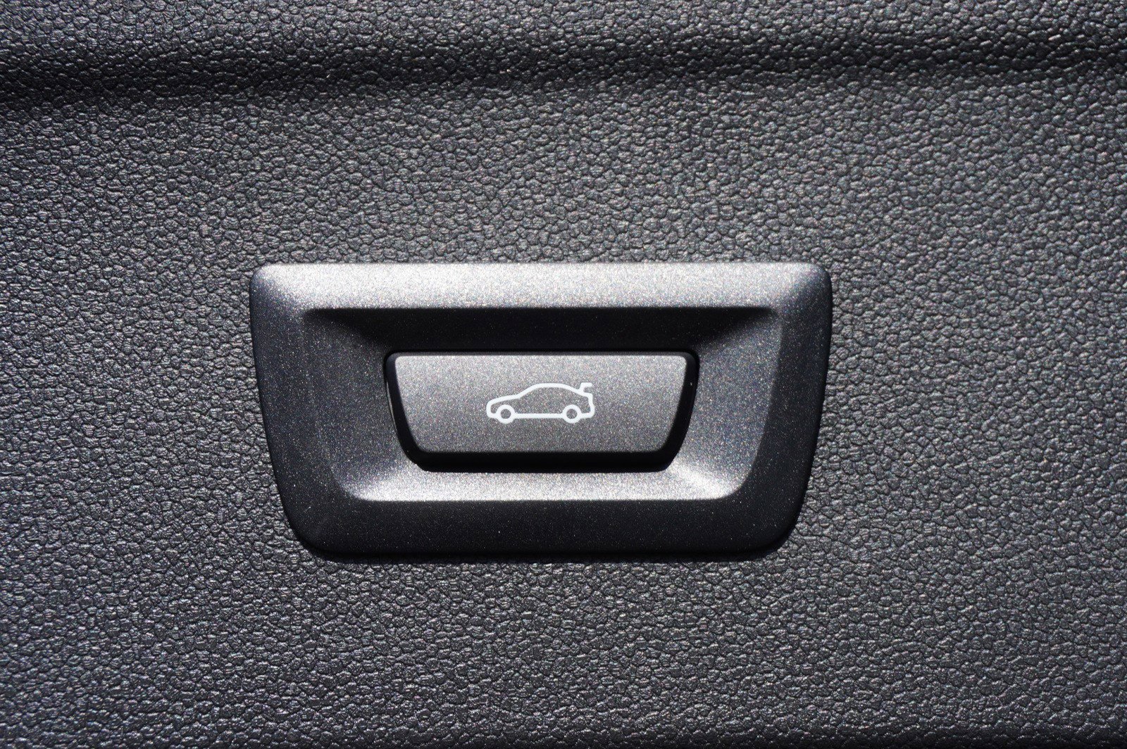 New 2025 BMW iX xDrive50 image 31