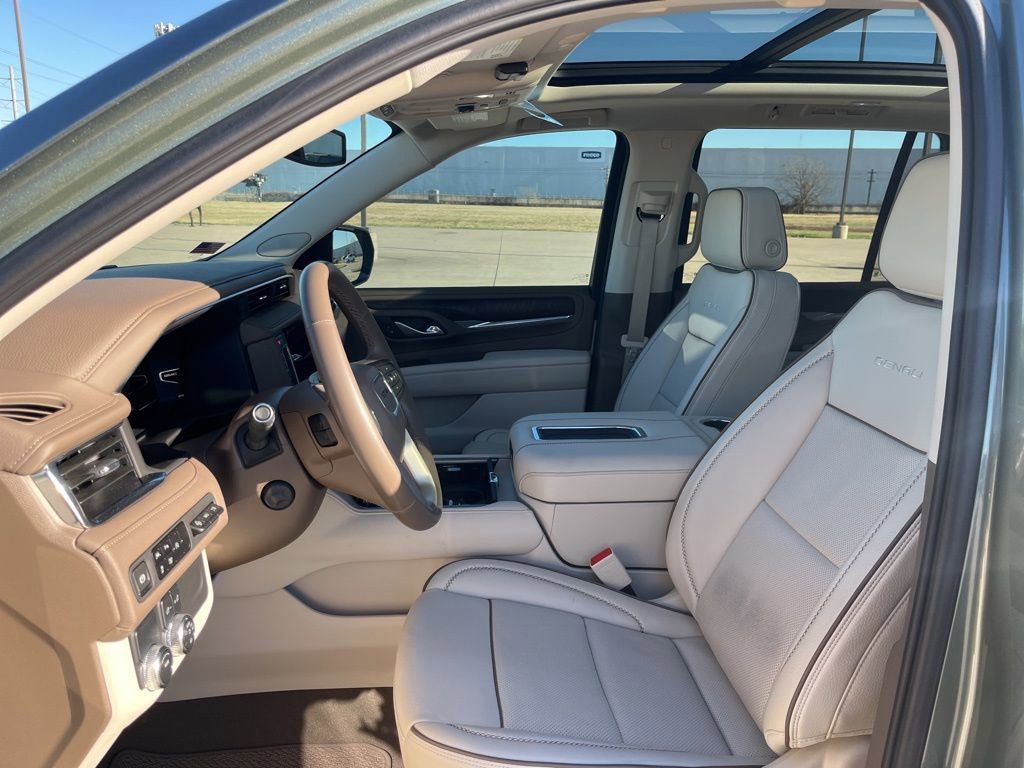Used 2024 GMC Yukon Denali image 8