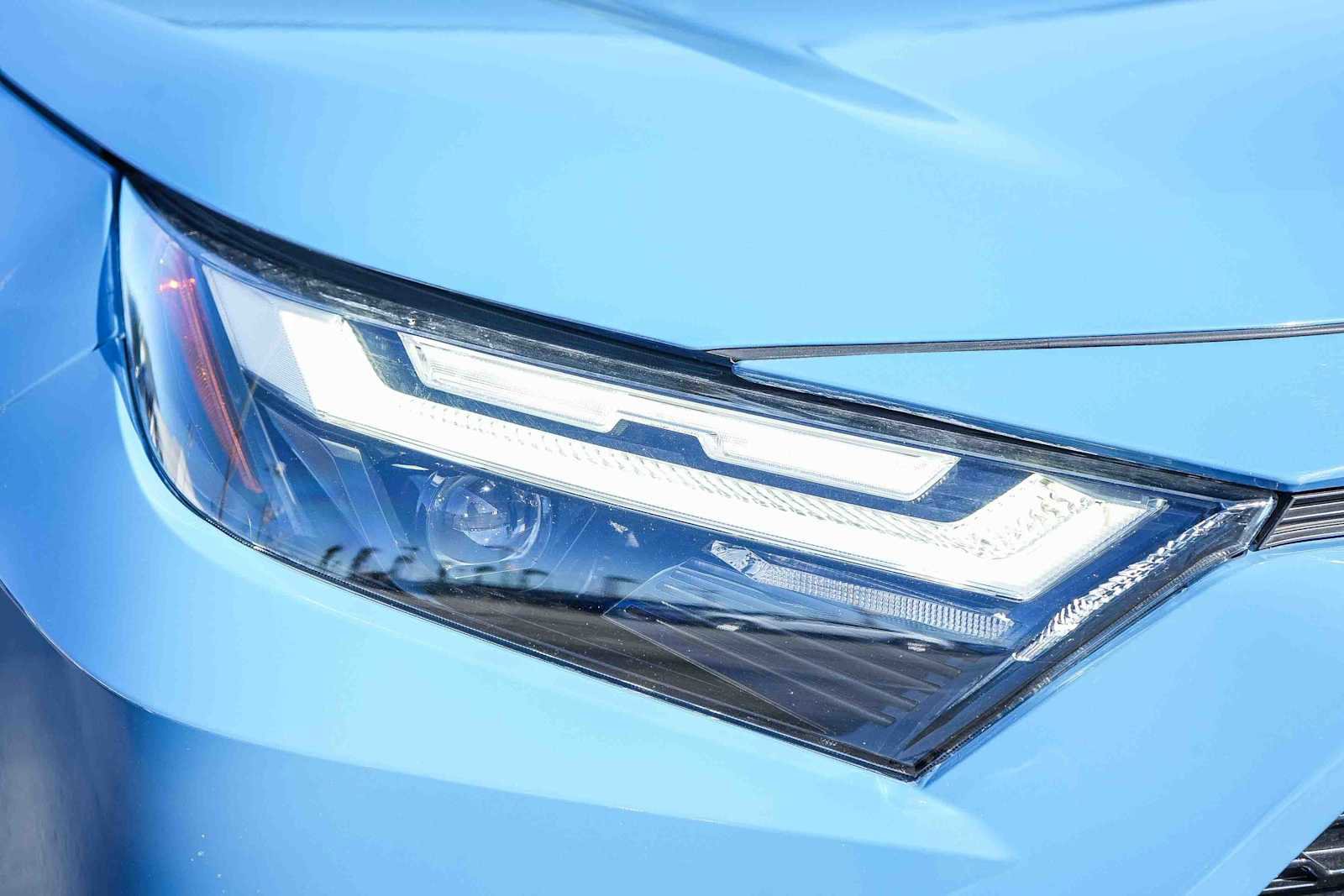 Used 2024 Toyota RAV4 XSE w/ Advanced Technology Package image 4