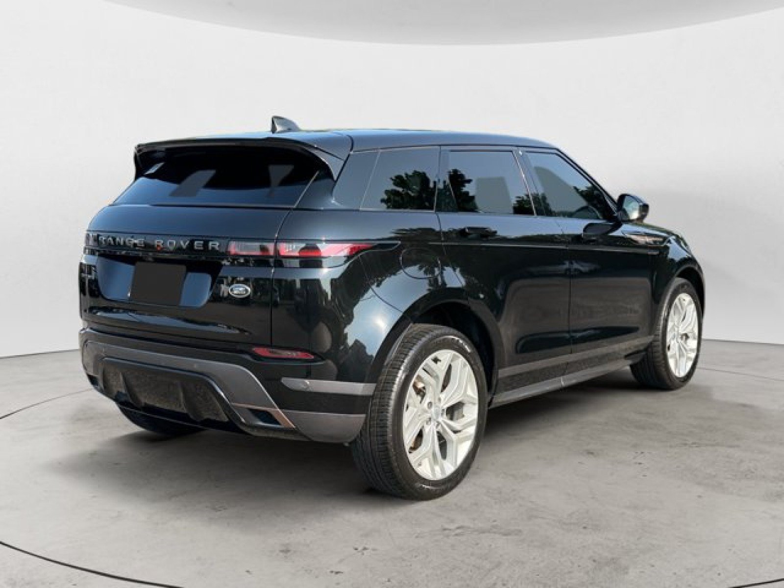 Used 2022 Land Rover Range Rover Evoque R-Dynamic S AWD/4WD image 4