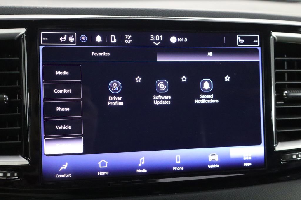 Used 2023 Chrysler Pacifica Touring-L FWD image 40