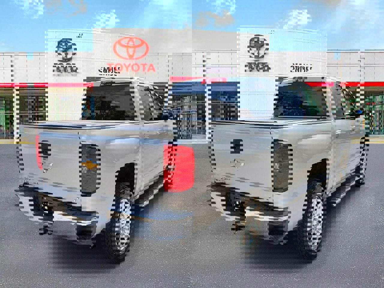 Used 2017 Chevrolet Silverado 1500 LT w/ All Star Edition image 3