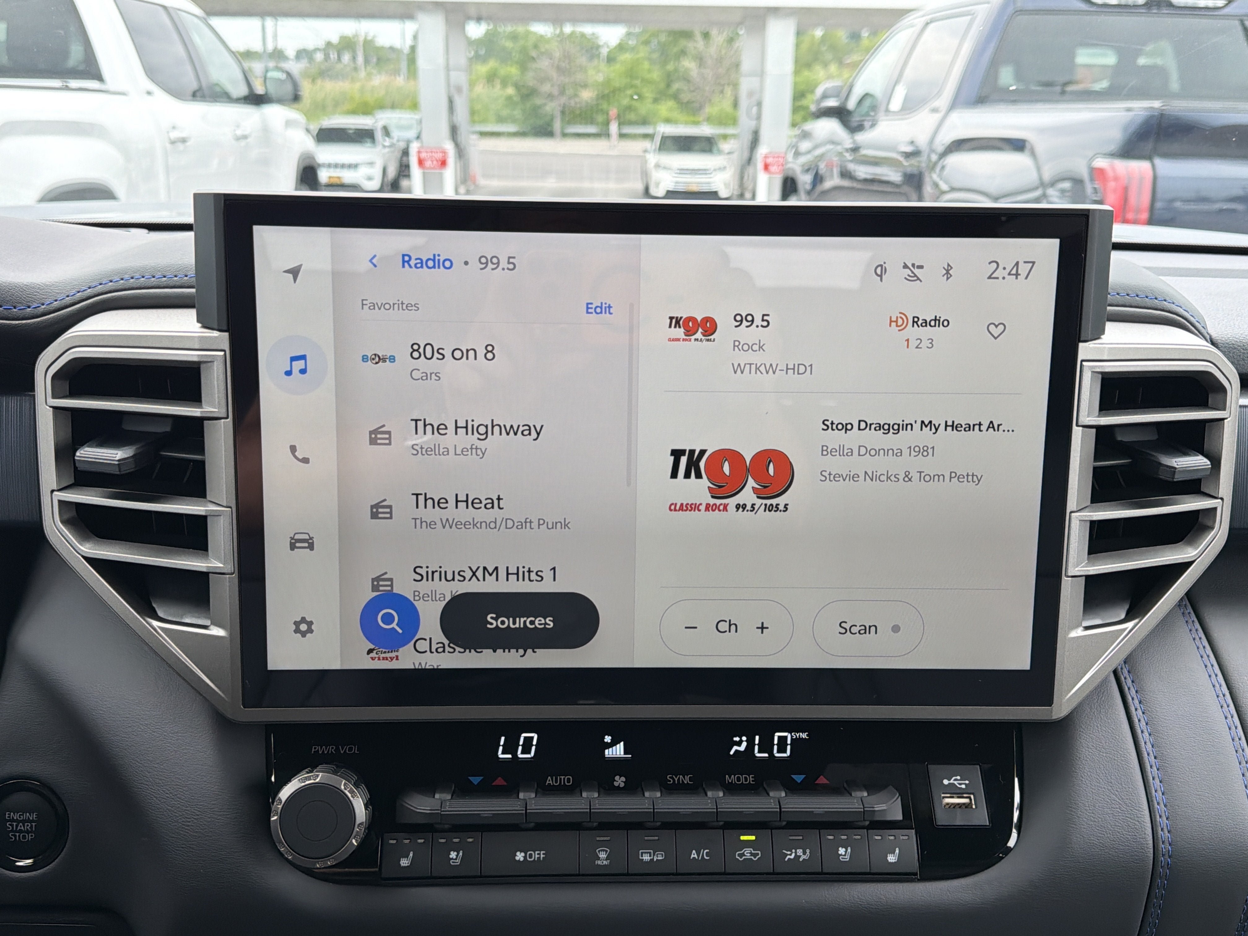 New 2026 Toyota Tundra Platinum AWD/4WD image 21