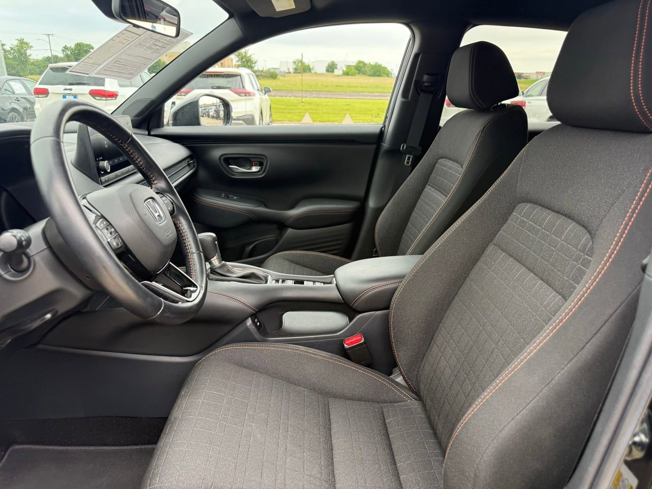 Used 2025 Honda HR-V Sport image 10