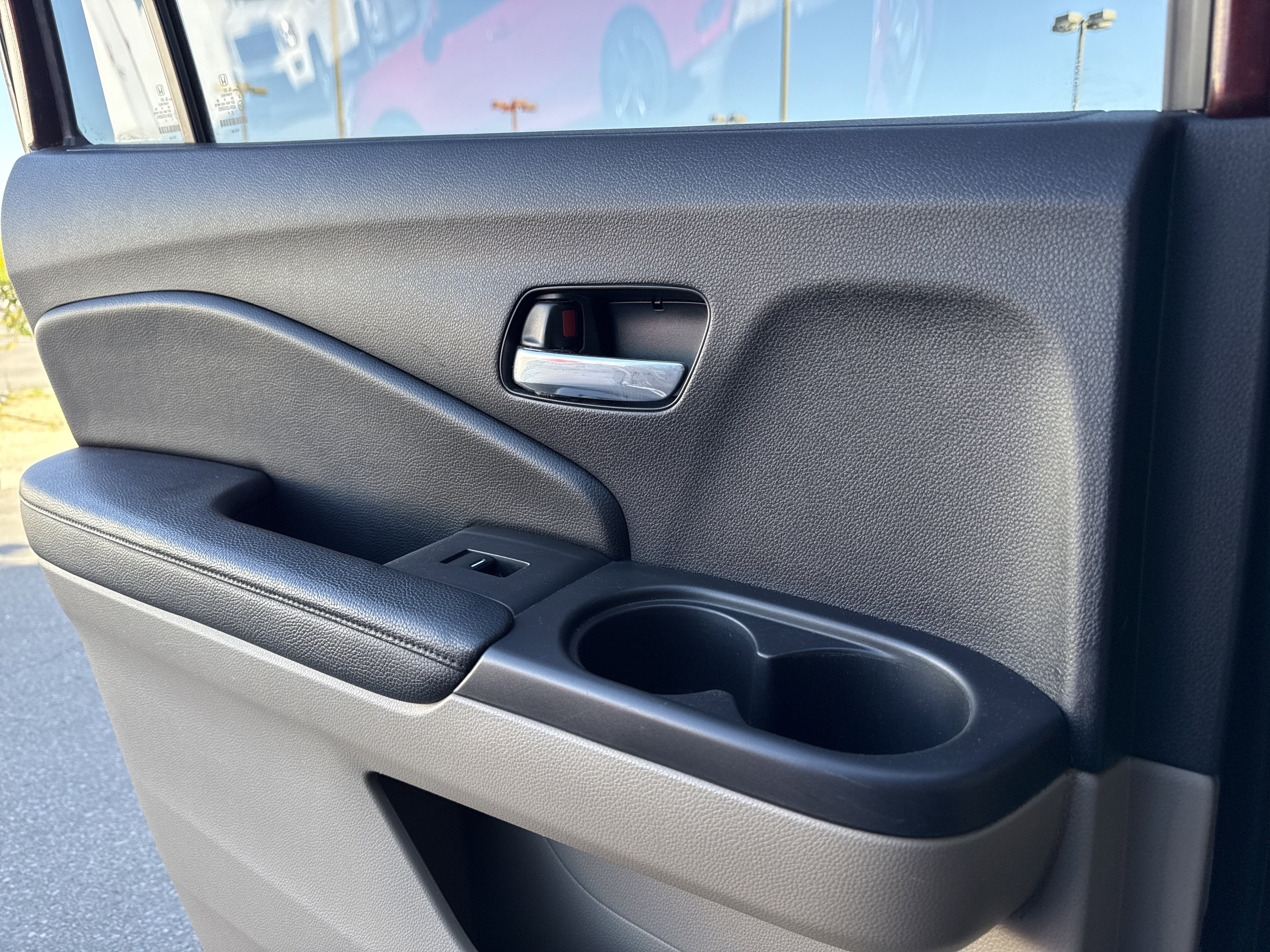 Used 2019 Honda Pilot LX image 16