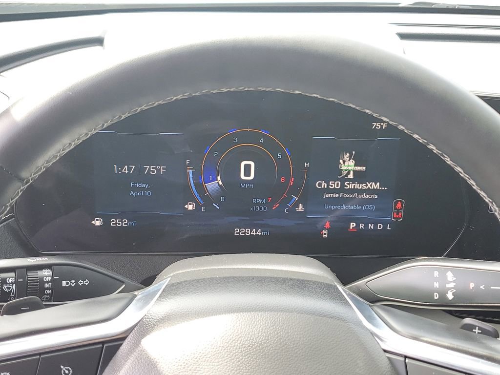 Used 2025 Chevrolet Traverse LT w/ Midnight/Sport Edition image 33