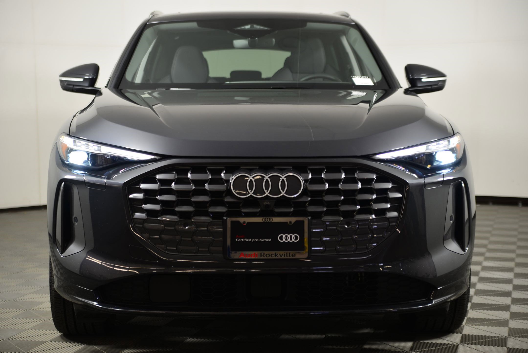 Certified 2025 Audi Q5 Prestige image 5