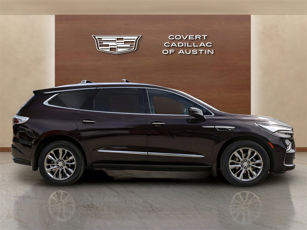Used 2022 Buick Enclave Avenir w/ Avenir Technology Package image 5