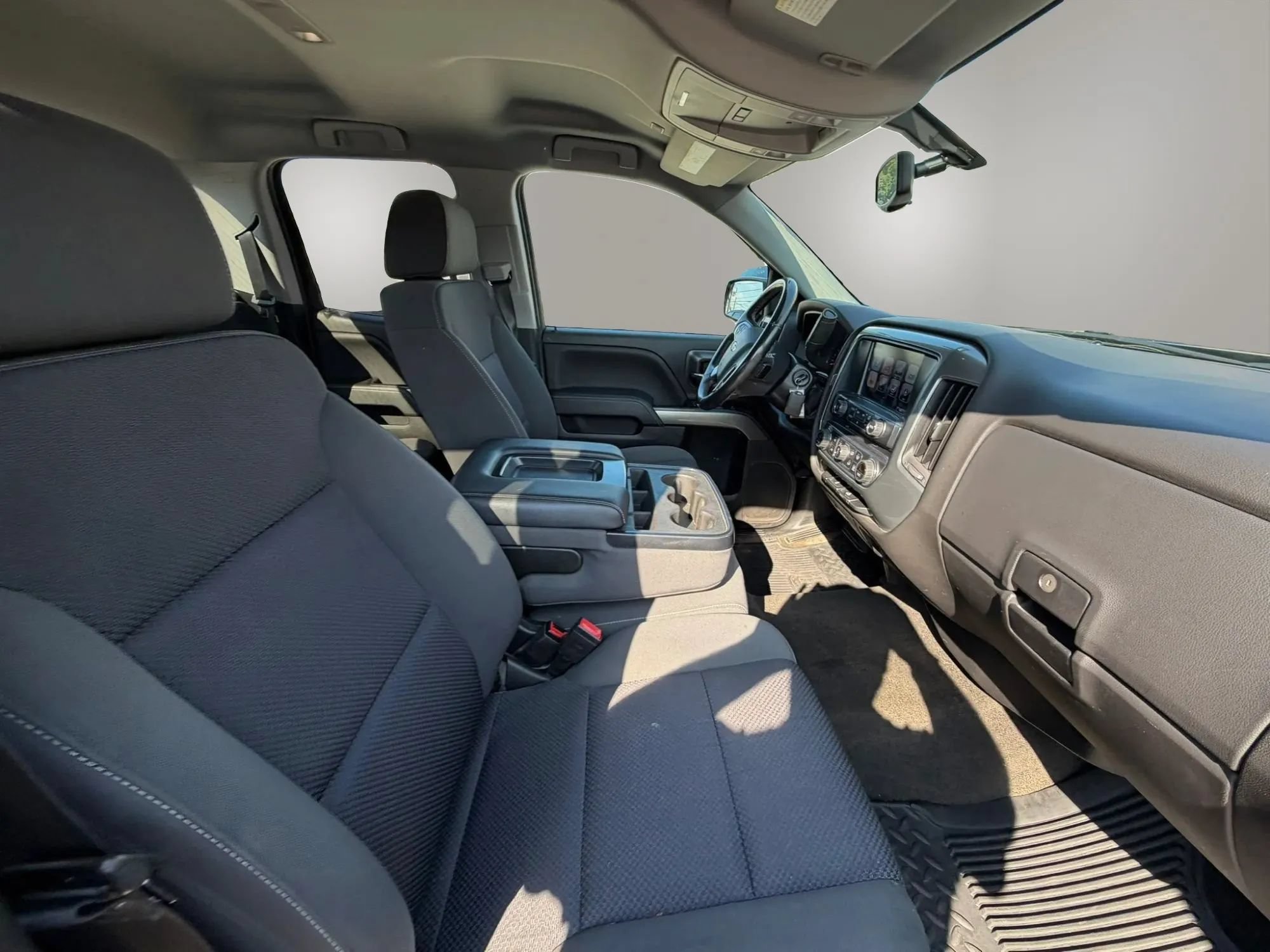 Used 2018 Chevrolet Silverado 1500 LT w/ All Star Edition AWD/4WD image 17