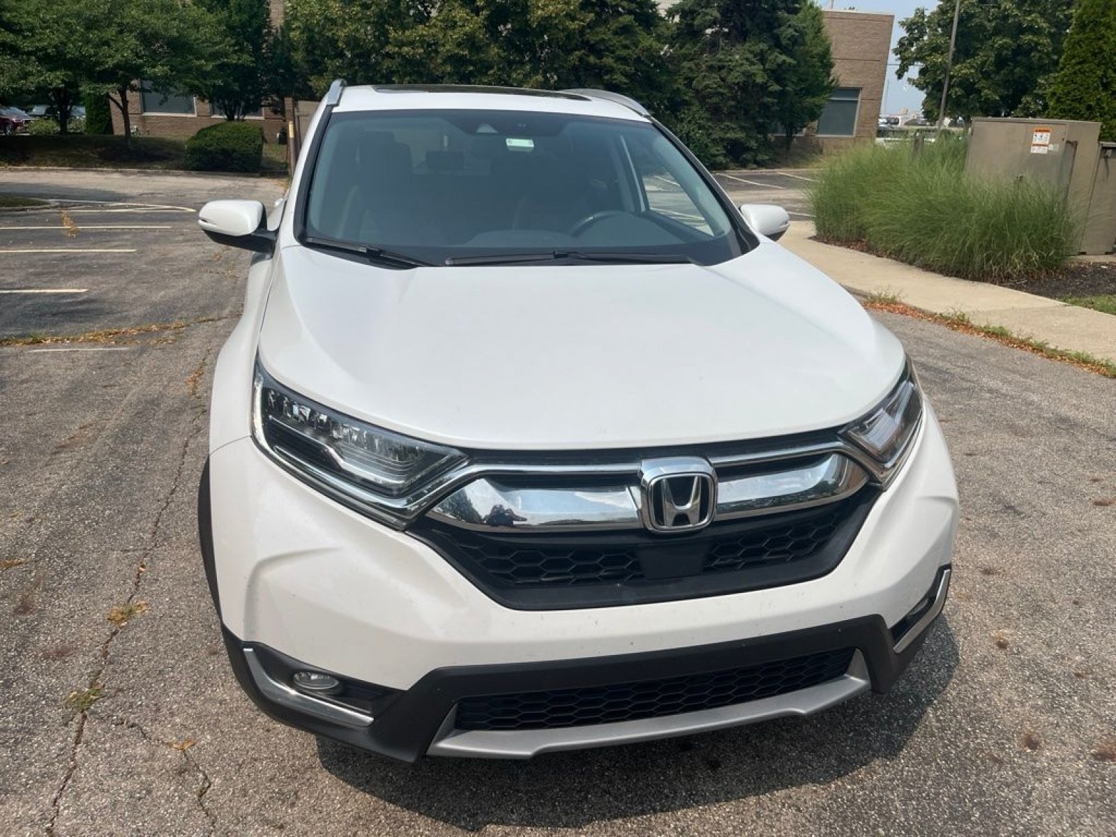 Used 2019 Honda CR-V Touring image 3