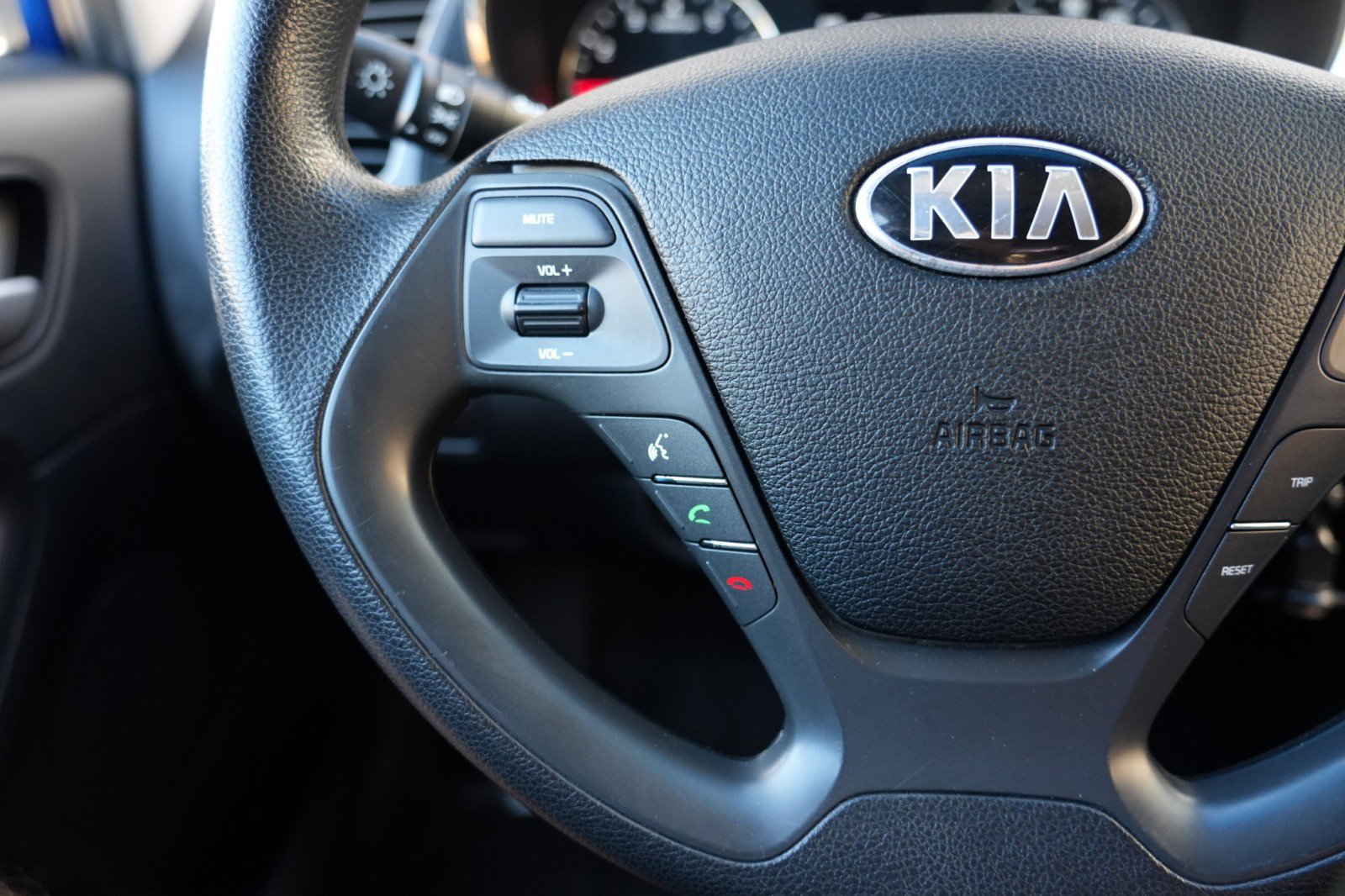 Used 2017 Kia Forte LX FWD image 19