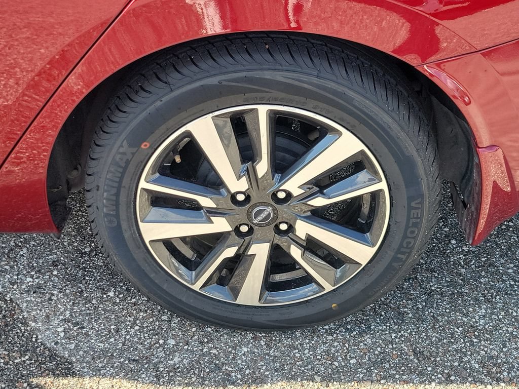 Certified 2024 Nissan Versa SV w/ Trunk Package FWD image 5
