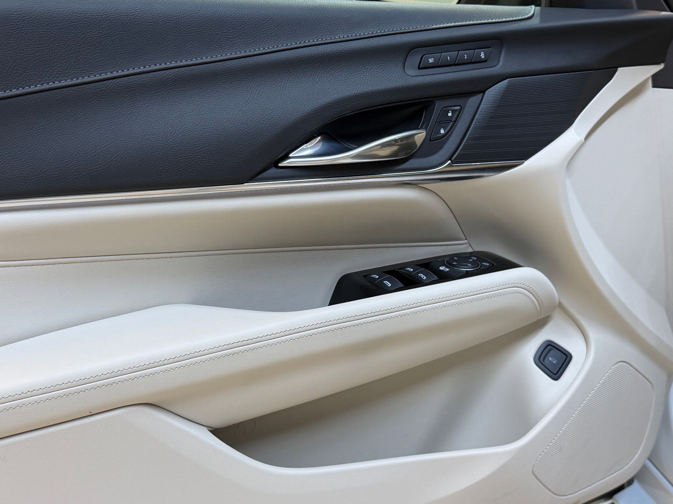 Certified 2025 Cadillac CT4 Premium Luxury RWD image 13