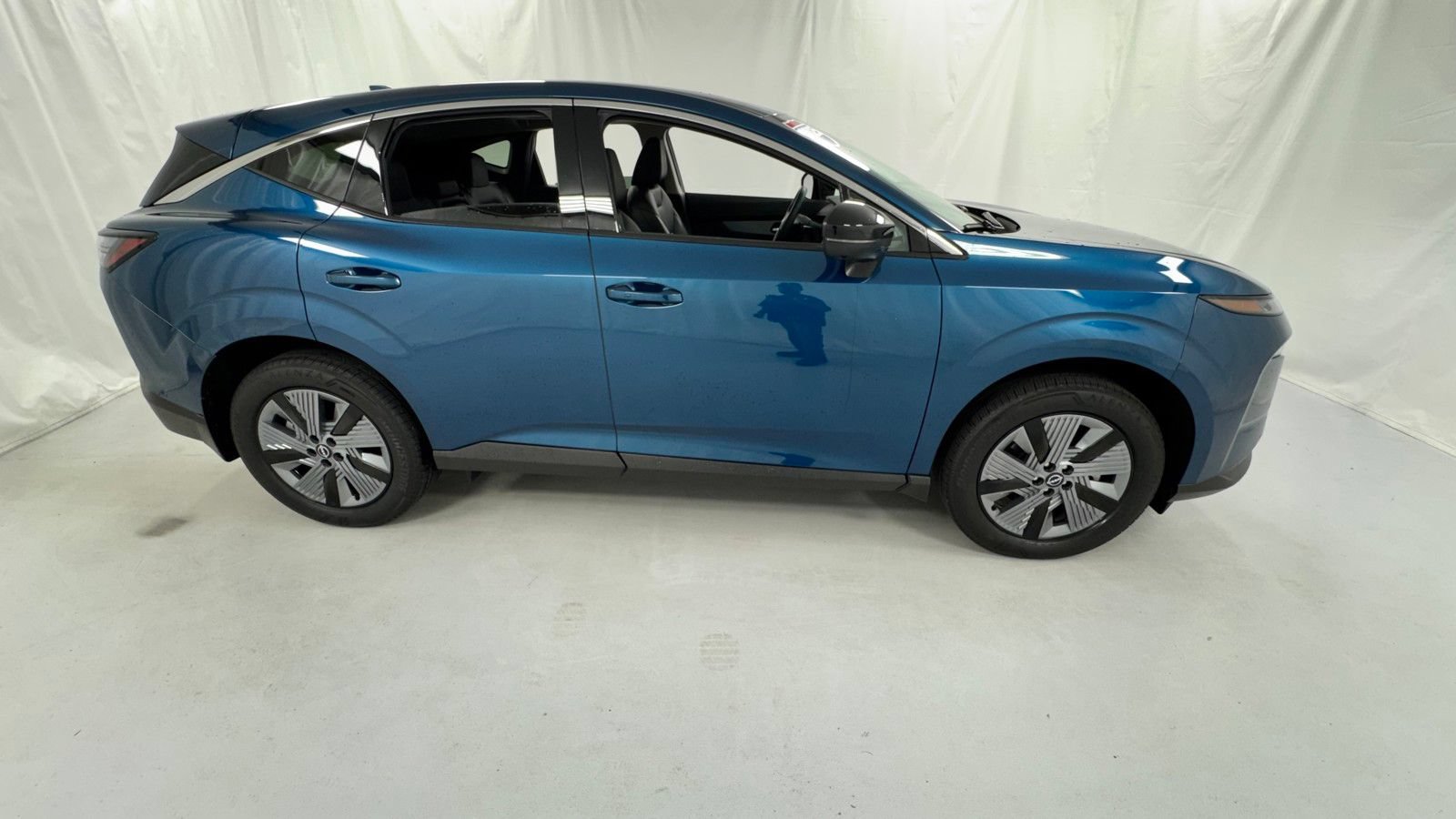 Certified 2025 Nissan Murano SL w/ Cargo Package AWD/4WD image 2