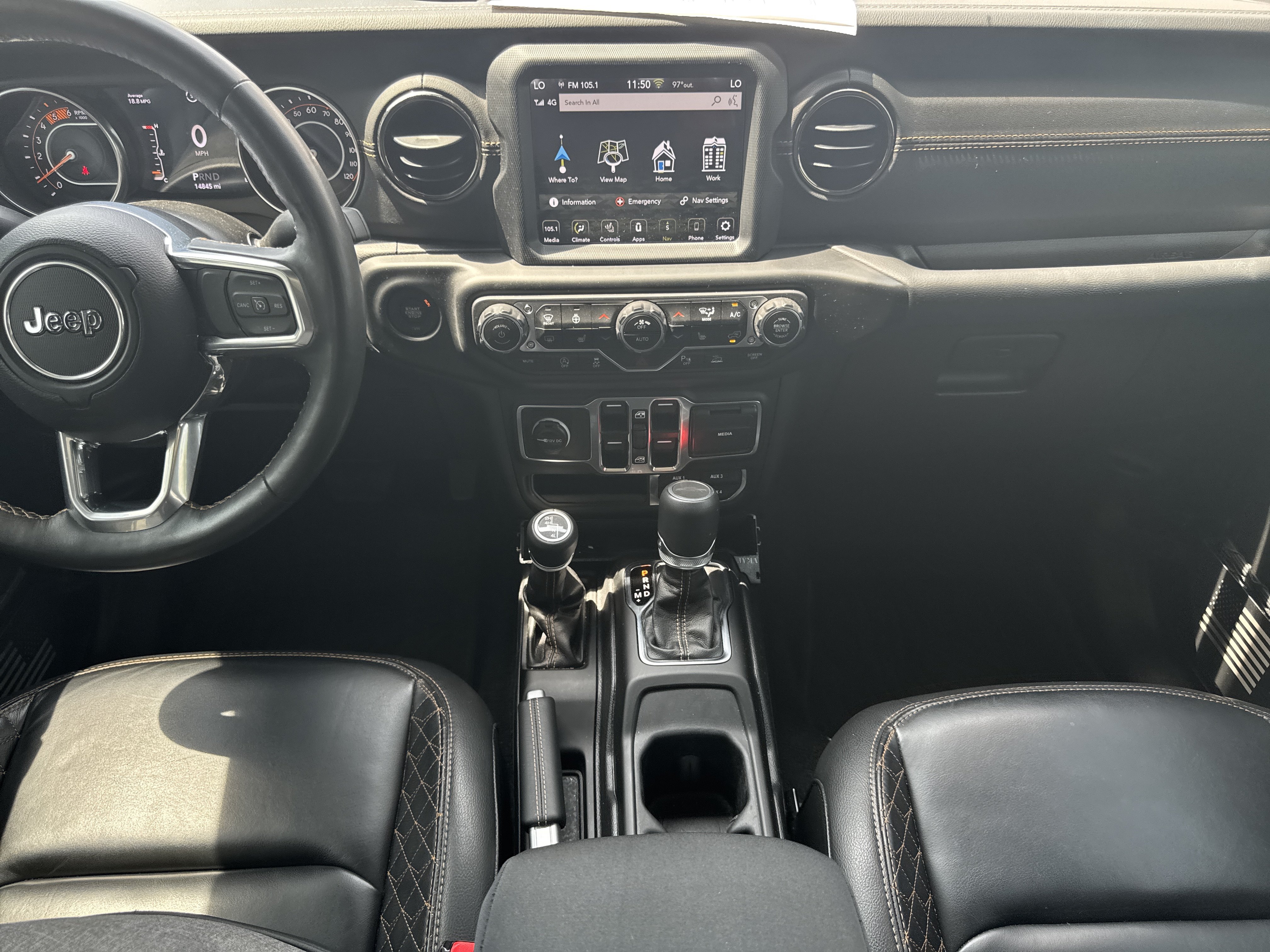 Used 2023 Jeep Gladiator Overland AWD/4WD image 13