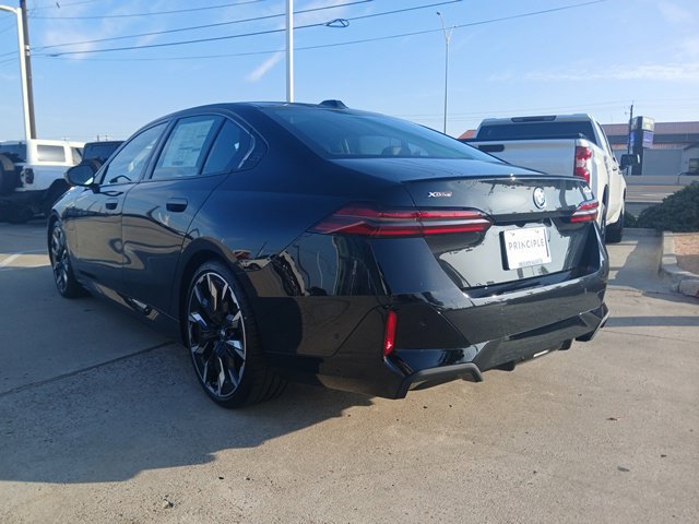 New 2027 BMW 550e xDrive AWD/4WD image 7